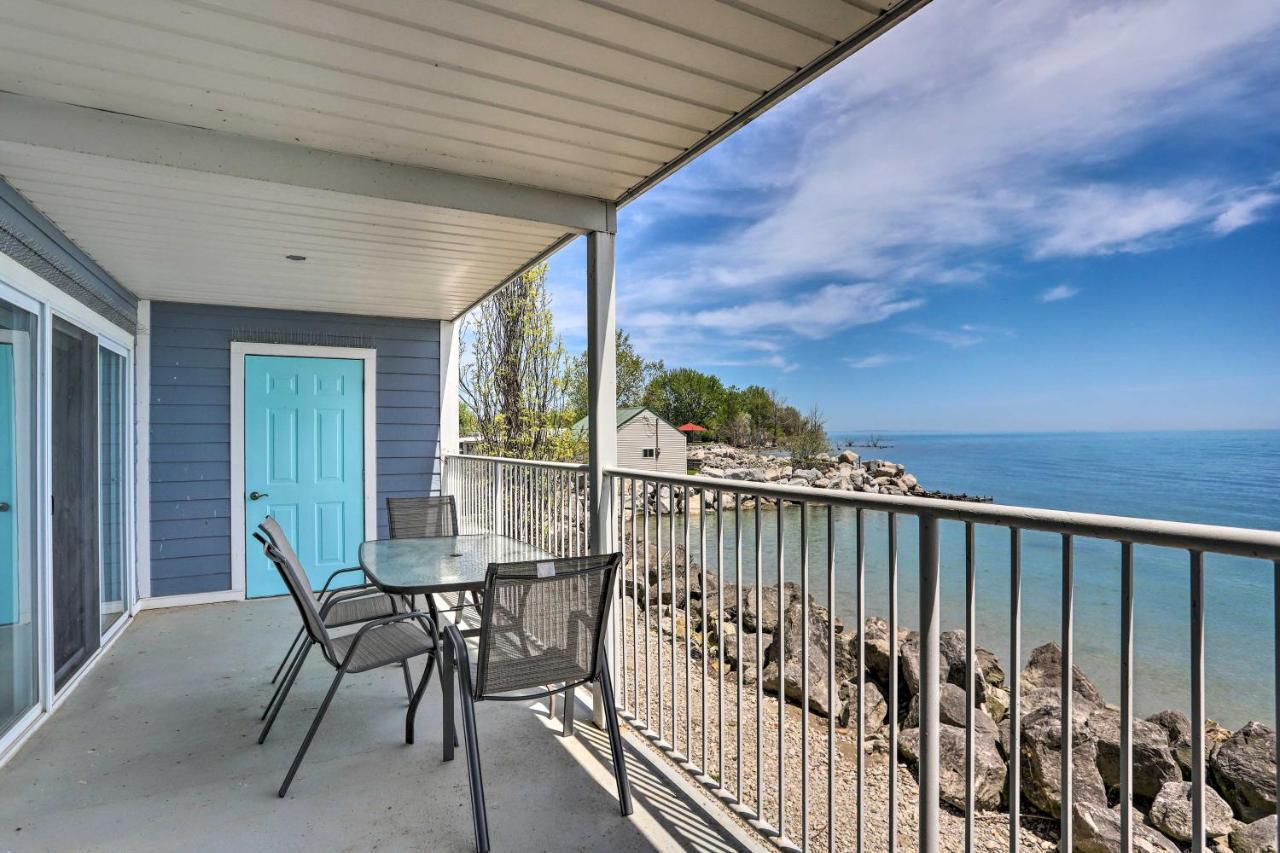 Cozy Lakefront Middle Bass Retreat With Balcony Put-in-Bay Exterior foto
